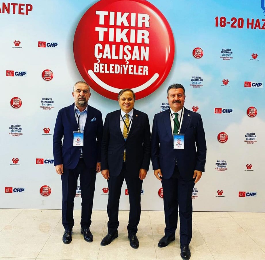 Başkan Şükrü Sargın Gaziantep’te yapılan “Belediye Başkanları Çalıştayı” na katıldı